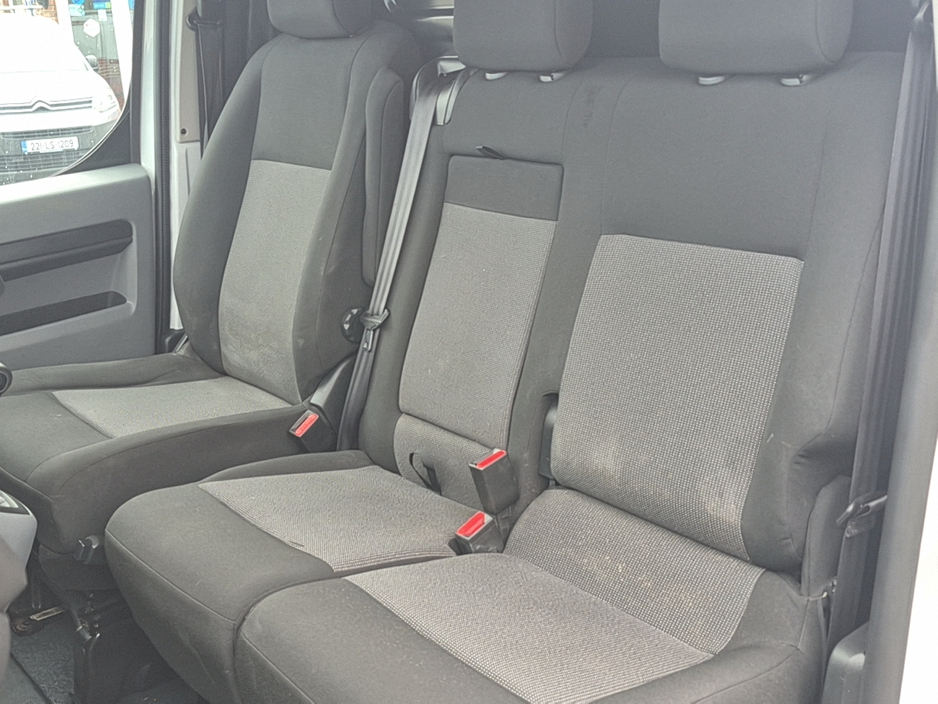 2022 Peugeot Expert - image 13