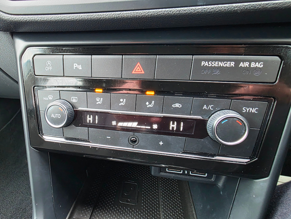 2019 Volkswagen T-Cross - image 15