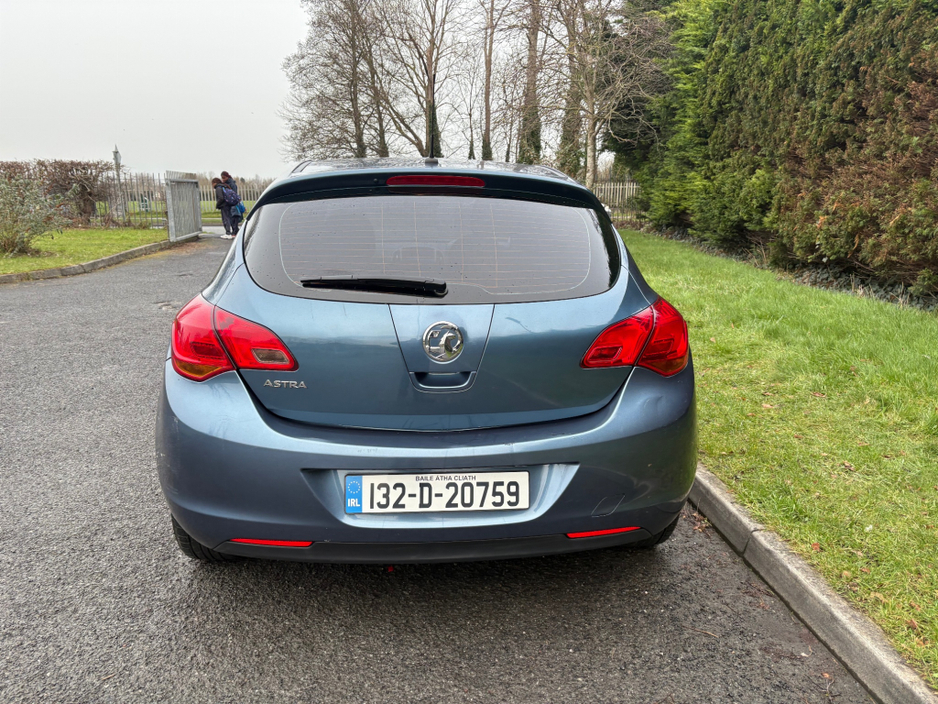 2013 Opel Astra 1.3 CDTI ECOFLEX DESIGN 95PS 5DR €3,950