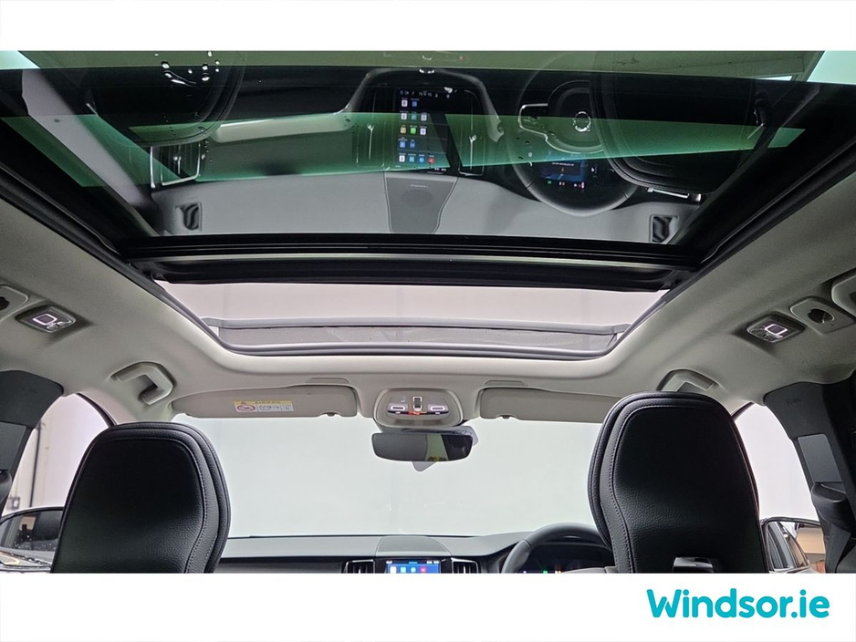 2024 Volvo XC60 Plus+ T6 Recharge AWD 350BHP Plus Twin Engine €54,495