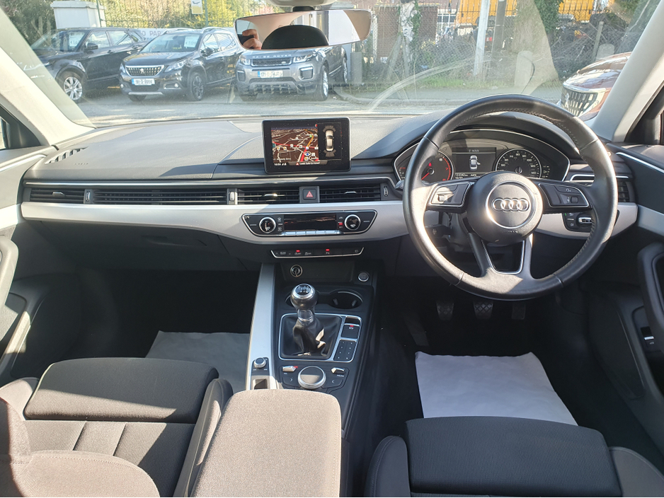 2016 Audi A4 - image 15