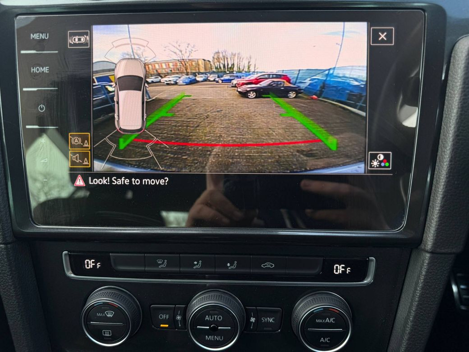 2019 Volkswagen Golf - image 7