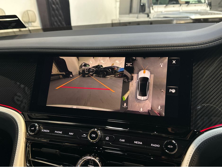 2025 Bentley Flying Spur - image 38