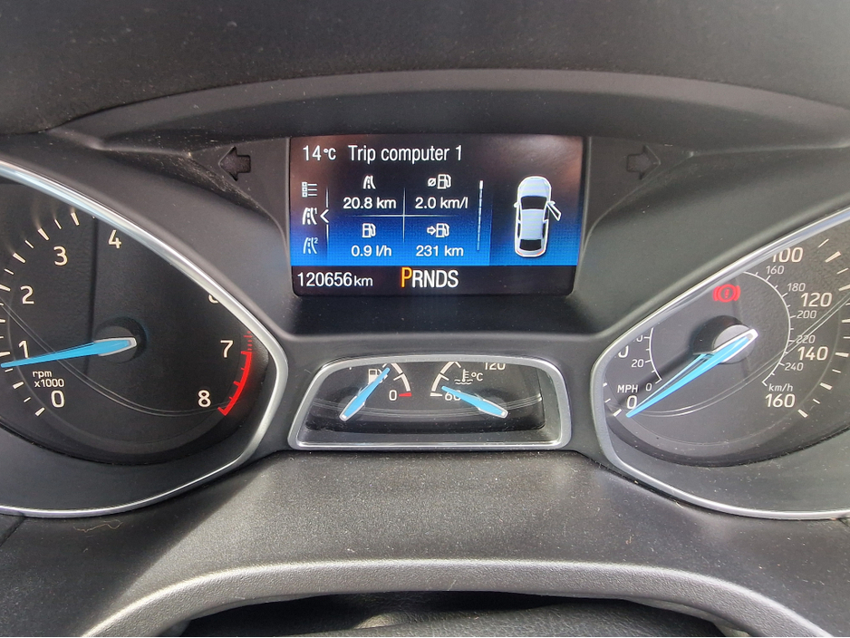 2015 Ford Focus - image 19