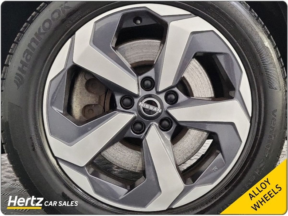 2023 Nissan Qashqai ePOWER SV 1.5 Petrol Automatic €25,945