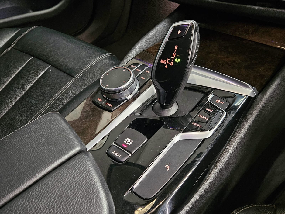 2017 BMW 5 Series 520d Luxury €16,950