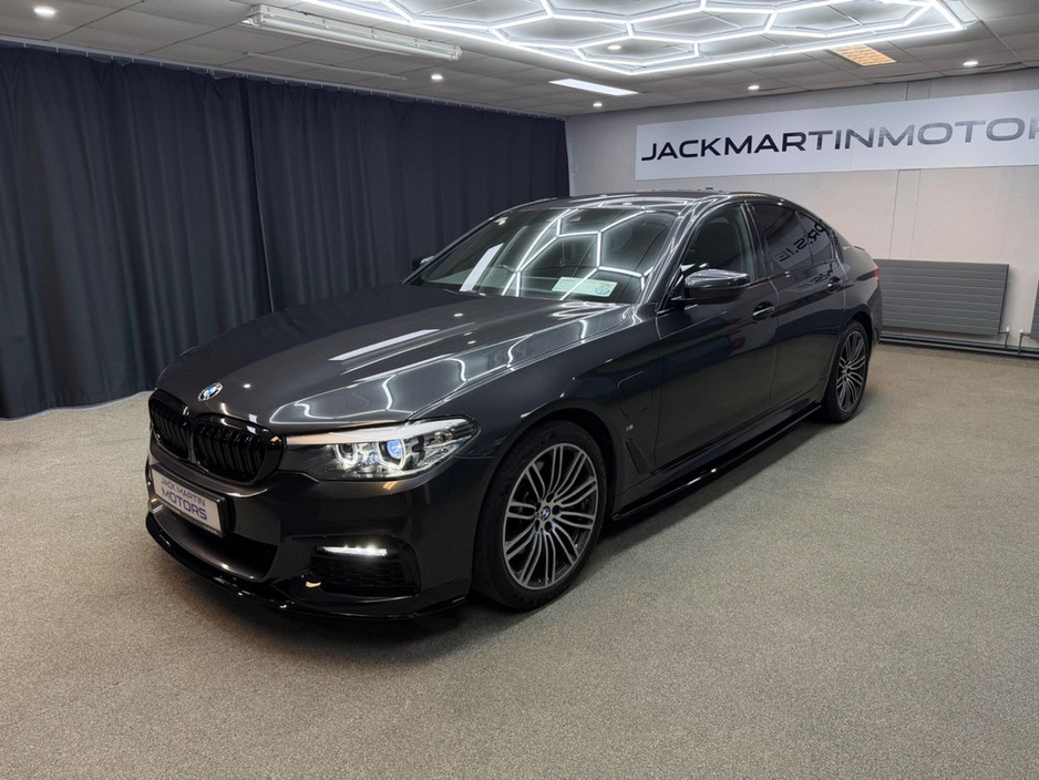 2019 BMW 5 Series - image 4