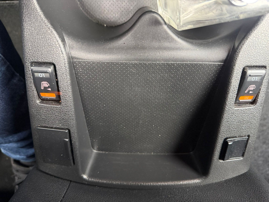 2013 Nissan Leaf - image 10