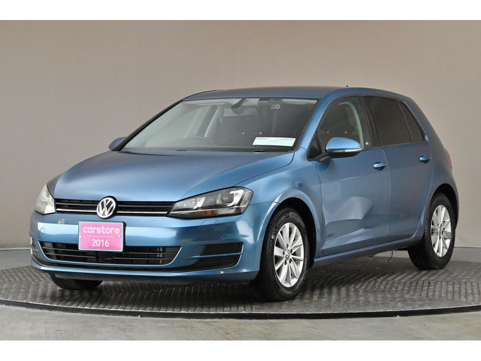 2016 Volkswagen Golf - image 3