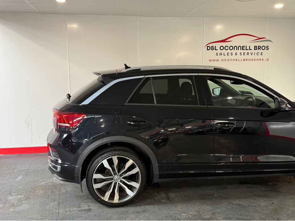 2019 Volkswagen T-Roc - image 22
