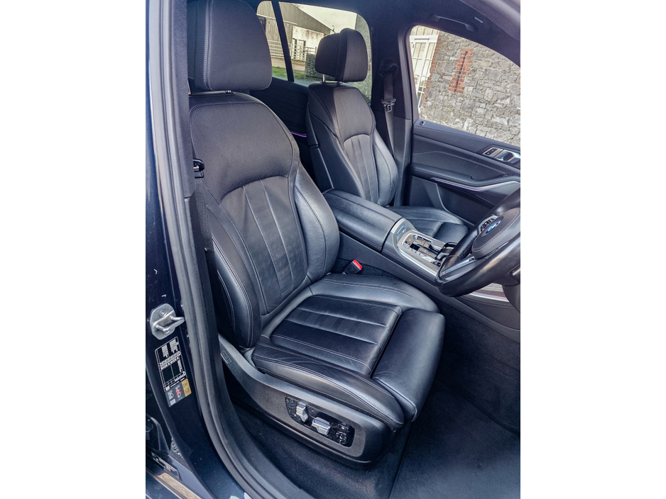 2022 BMW X5 - image 14