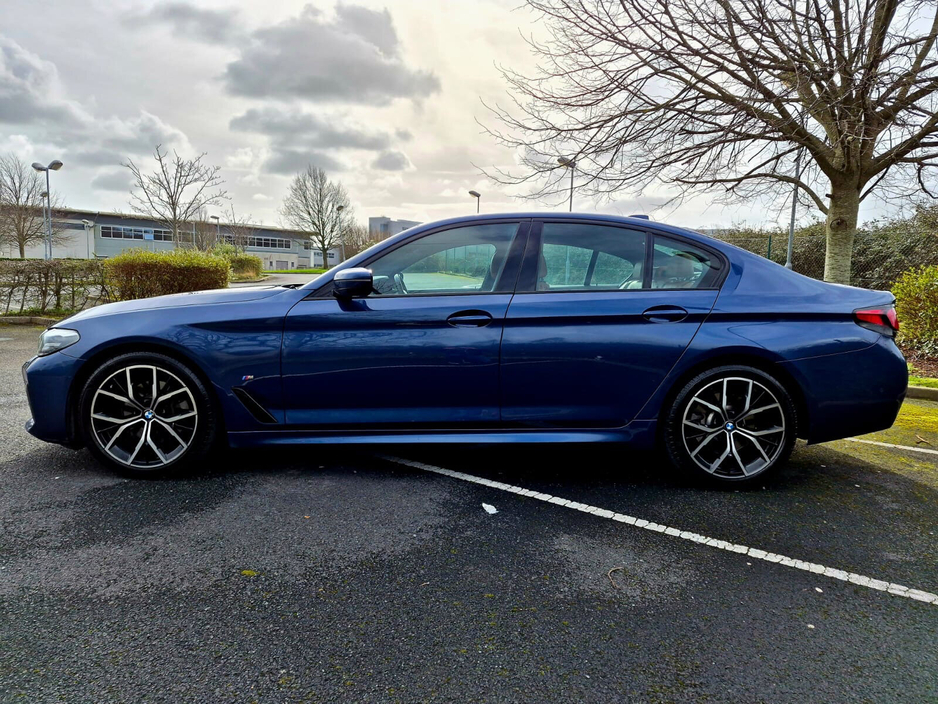 2022 BMW 5 Series - image 4