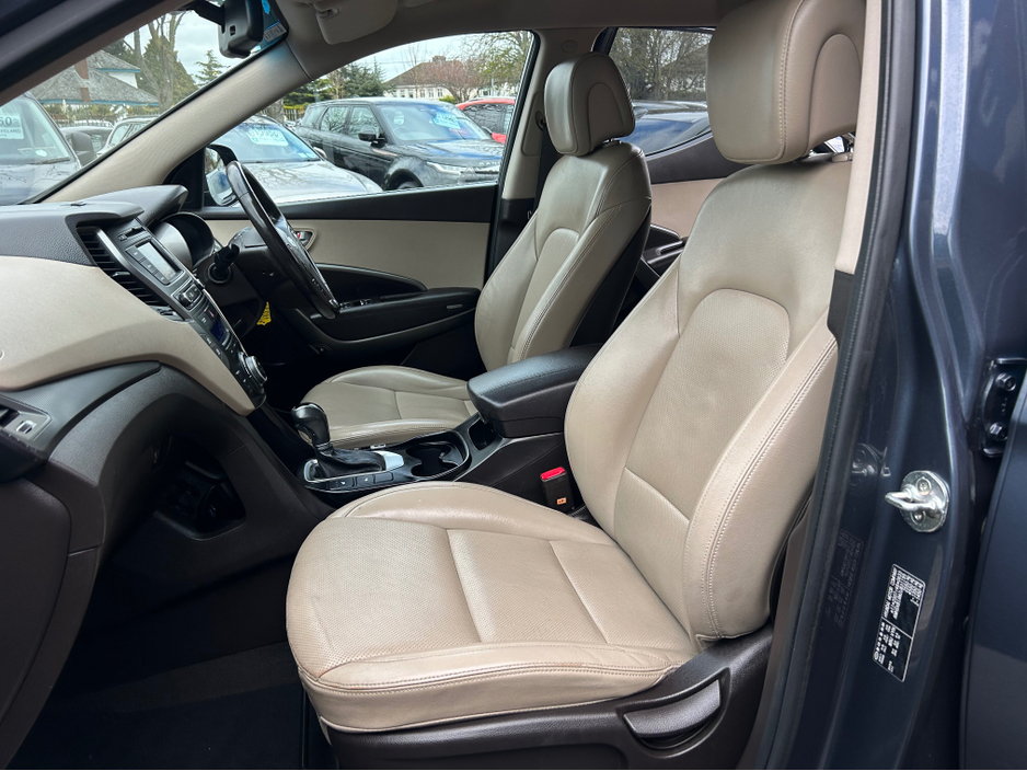 2018 Hyundai Santa Fe - image 23