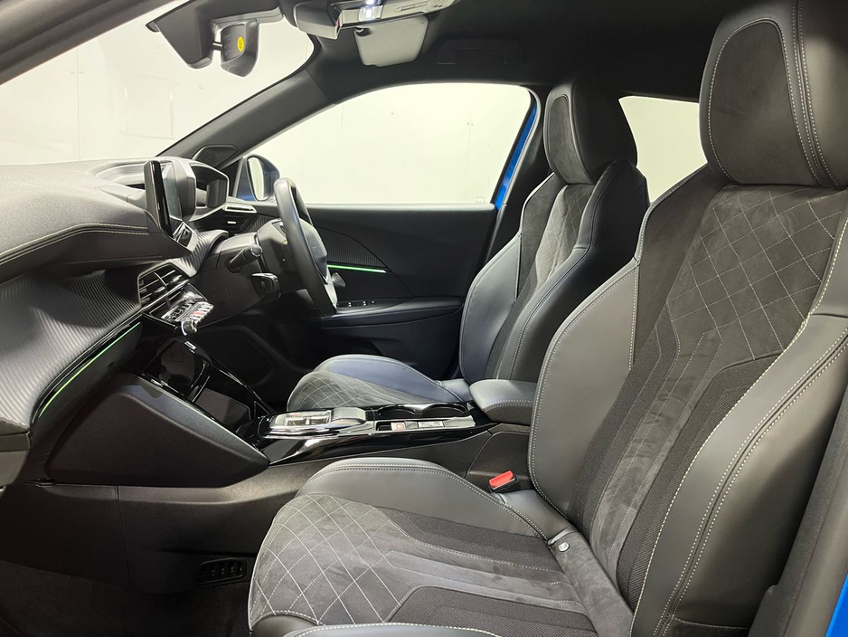 2023 Peugeot 2008 GT Premium EV 50kWh 136BHP - LOW MILEAGE - Reversing Camera - Sat Nav - Climate Control - Heated Seats - Cruise Control - Apple CarPlay/Android Auto €20,750