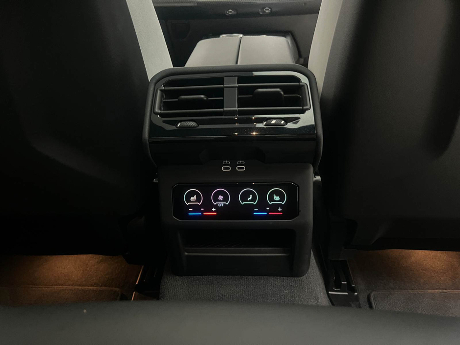 2025 BMW M5 - image 16