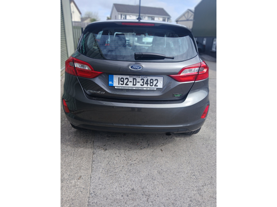 2019 Ford Fiesta - image 10