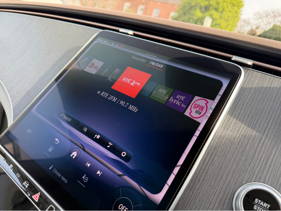 2022 Mercedes-Benz EQS - image 24