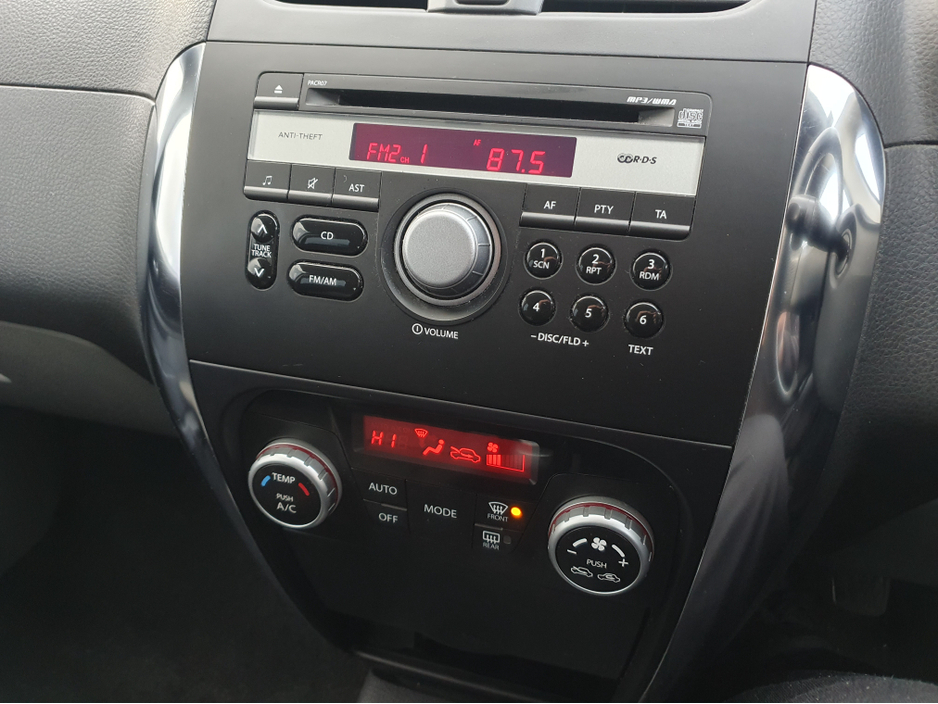 2012 Suzuki SX4 1.5L PETROL MANUAL 110BHP NCT 10/25 TAX 12/25 ROAD TAX ONLY €280 PER YEAR *SOLD AS SEEN* *NO WARRANTY* *NO SERVICE HISTORY* ELECTRIC WINDOWS AND MIRRORS/ ALLOYS/ 5 SPEED BOX/ HISTORY CHECKED €2,950