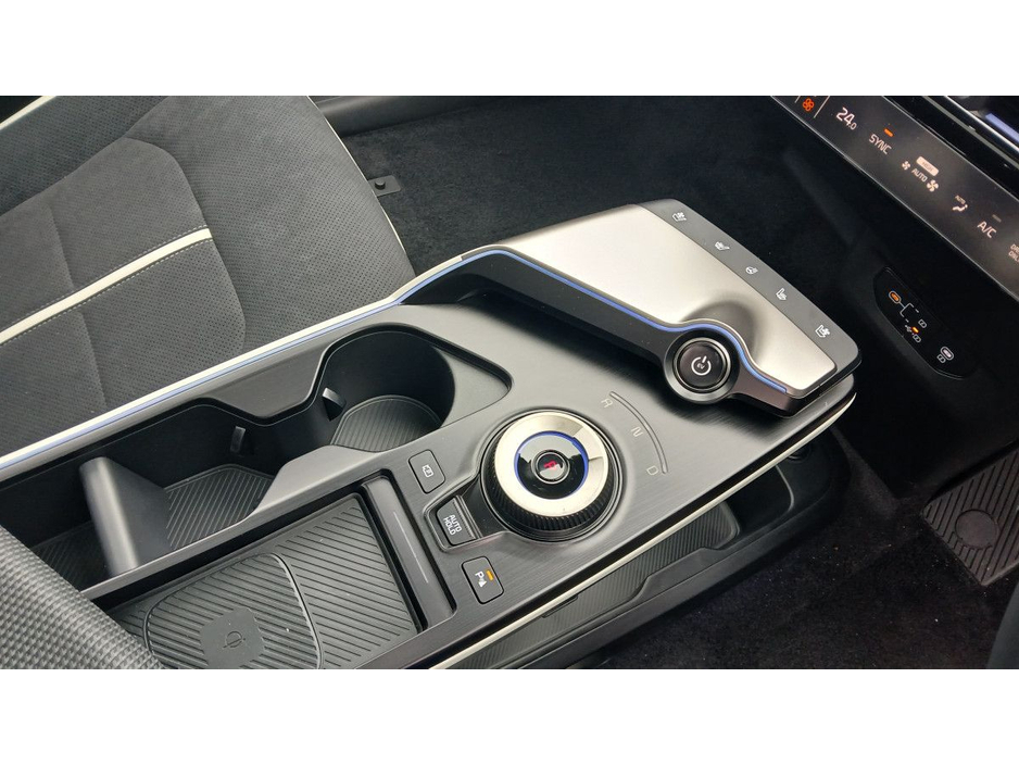 2026 Kia EV6 - image 22