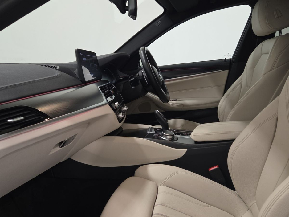 2023 BMW 5 Series 520d M Sport (MHT) 20% €51,950