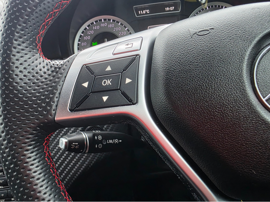 2014 Mercedes-Benz A Class ONLY 29262KM !! A180 AMG LINE SAT NAV PACK - HALF LEATHER SEATS - REV CAMERA / HI SPEC / SYSTEM LOW ROAD TAX BAND / SIMI DEALER €14,750