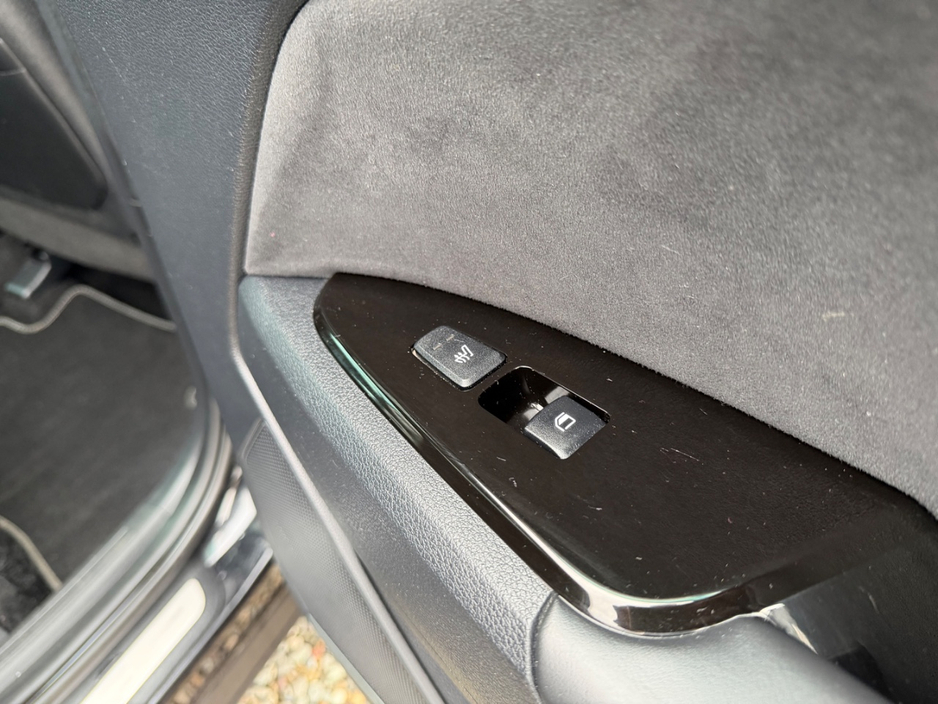 2022 Kia Sportage - image 26