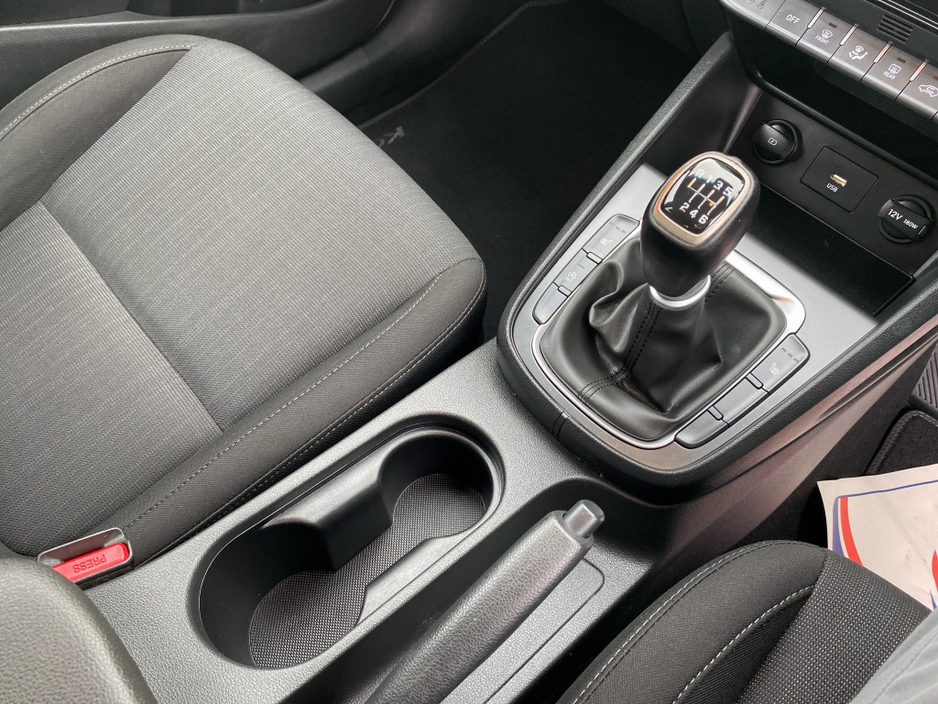 2023 Hyundai Kona - image 15