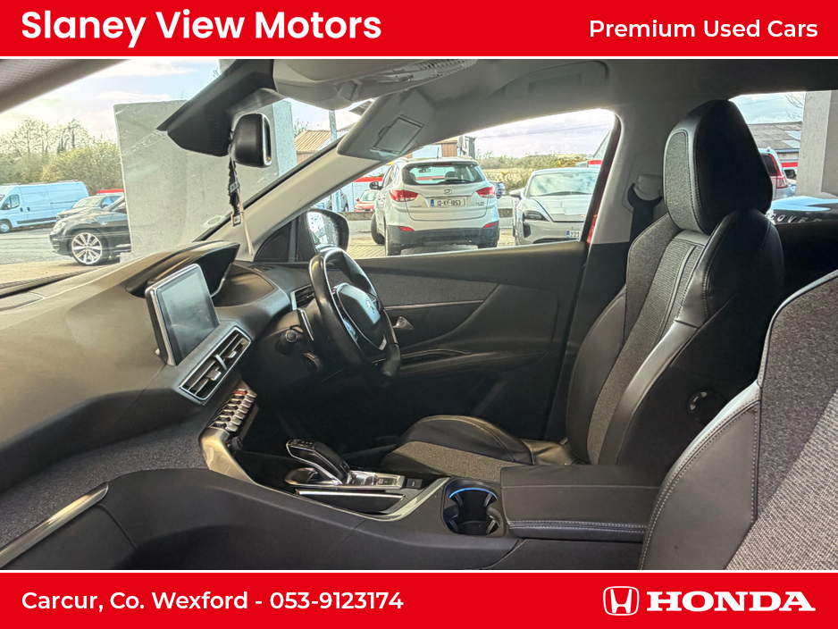 2018 Peugeot 3008 - image 5