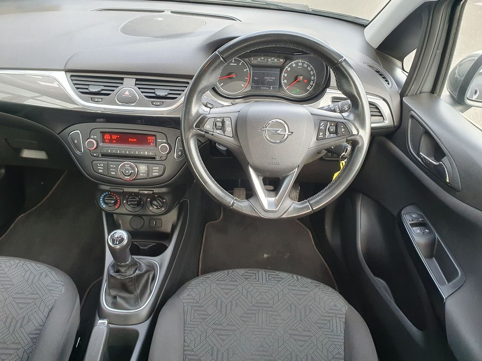 2018 Opel Corsa - image 11