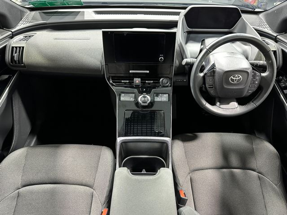 2024 Toyota bZ4X - image 9