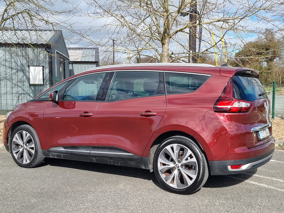 2017 Renault Grand Scenic - image 5