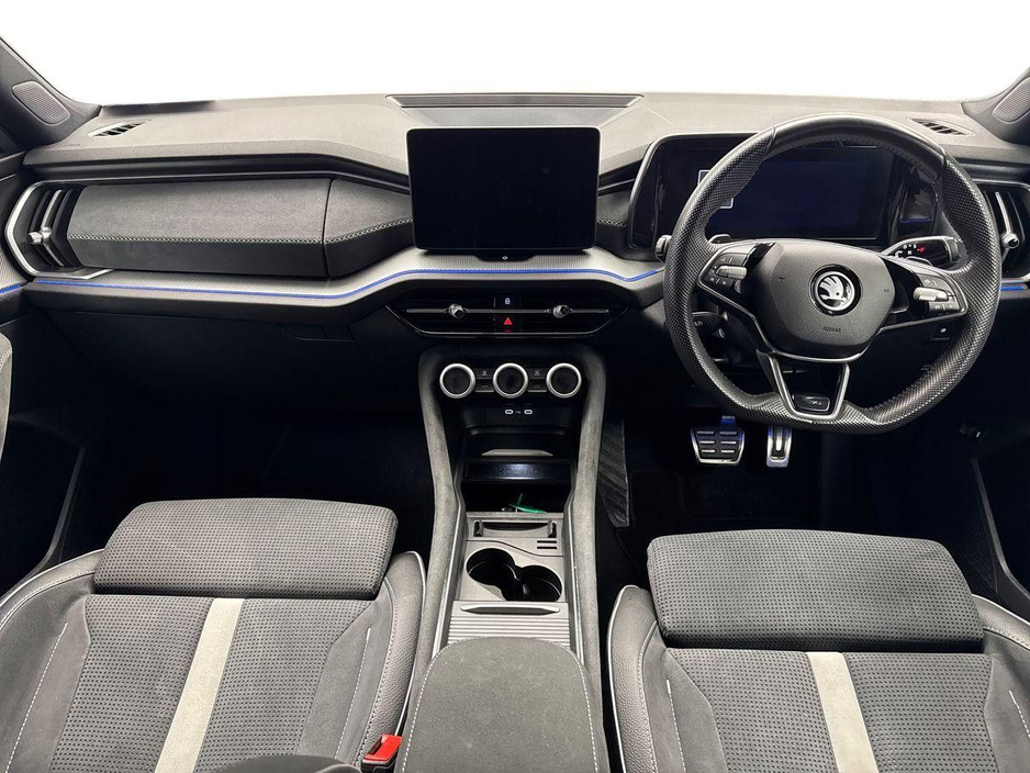 2025 Skoda Kodiaq 2.0TDI SPORTLINE *STEEL GREY* €125 P/W ON PCP €61,995
