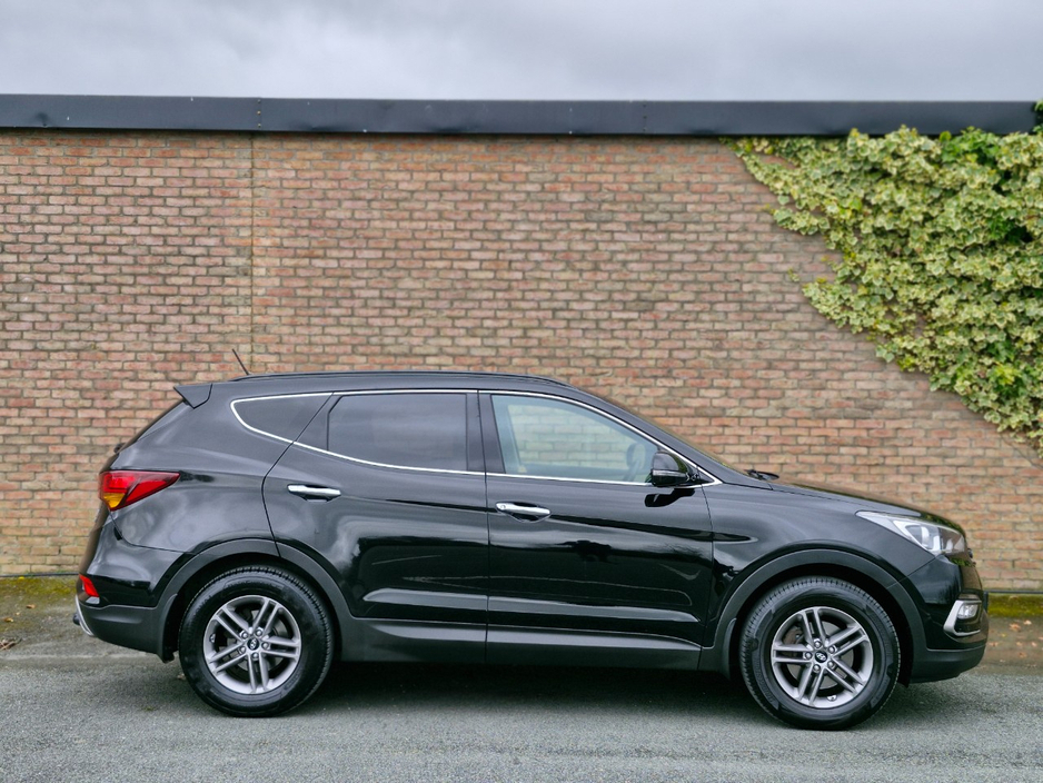 2017 Hyundai Santa Fe - image 16