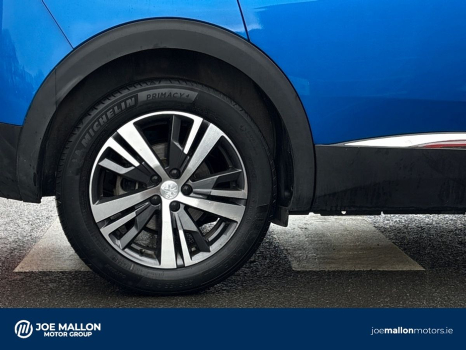 2023 Peugeot 3008 - image 16