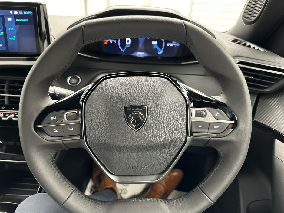 2026 Peugeot 2008 - image 14