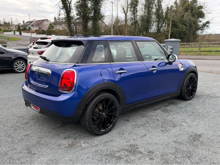 2019 MINI Hatch - image 4
