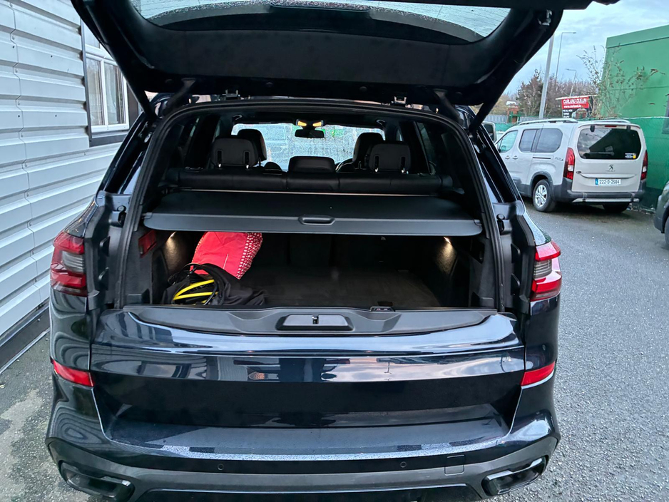 2021 BMW X5 - image 12
