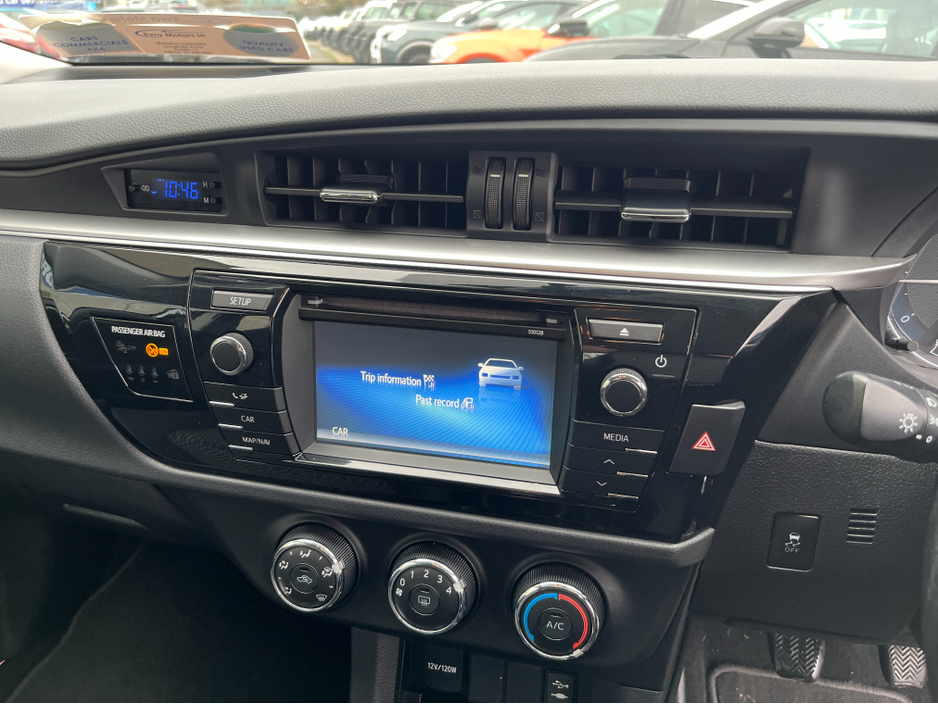 2016 Toyota Corolla D-4D LUNA 1.4 DIESEL //SAT NAV//REVERSE CAMERA// €13,950