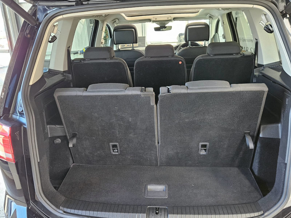 2018 Volkswagen Touran - image 7