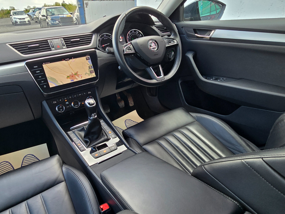 2018 Skoda Superb - image 31