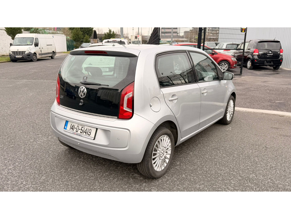 2014 Volkswagen up! - image 5