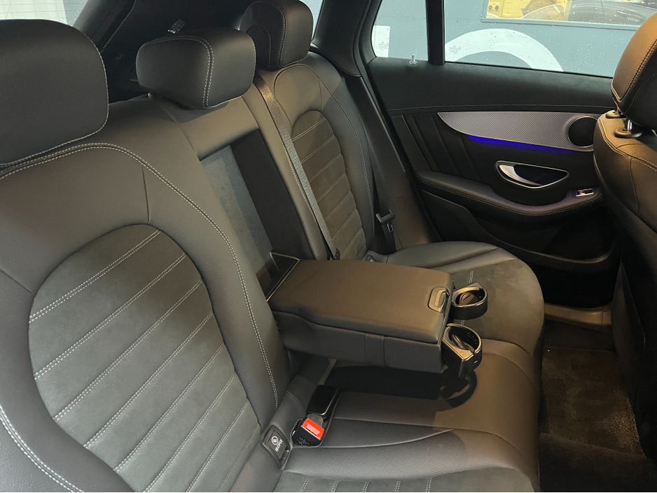 2021 Mercedes-Benz EQC - image 16