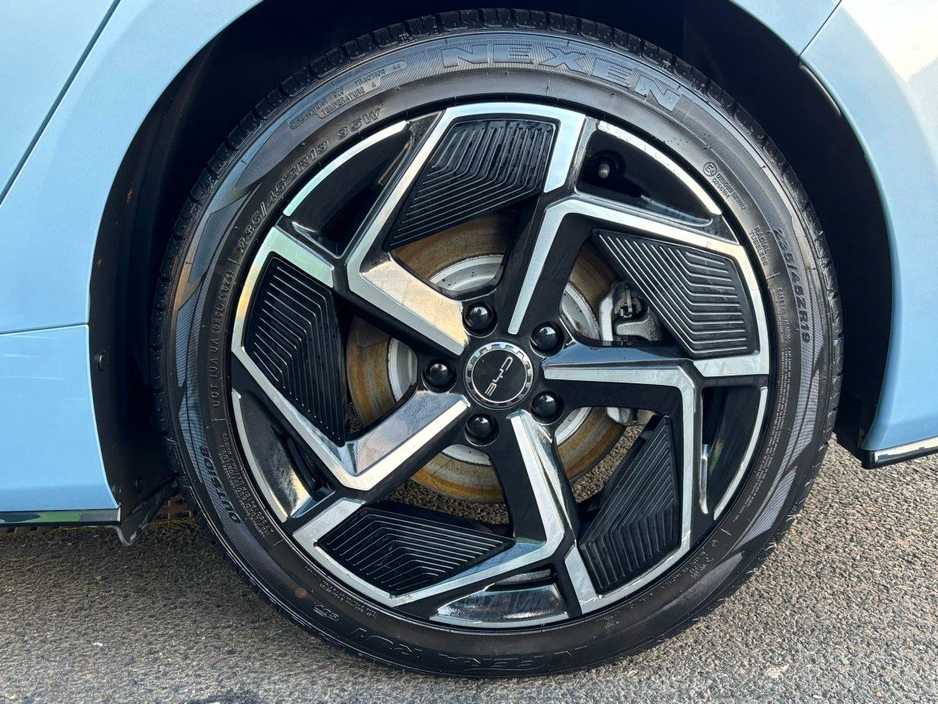 2024 BYD Seal DESIGN RWD PAN ROOF €37,995