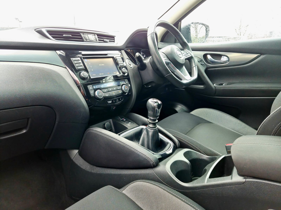 2018 Nissan Qashqai - image 17