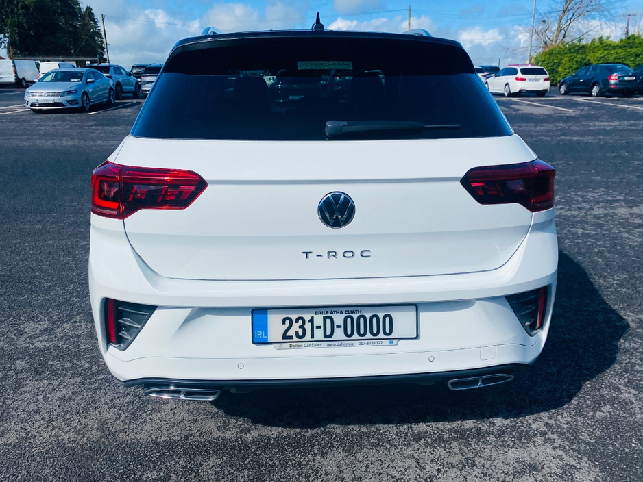 2023 Volkswagen T-Roc - image 7