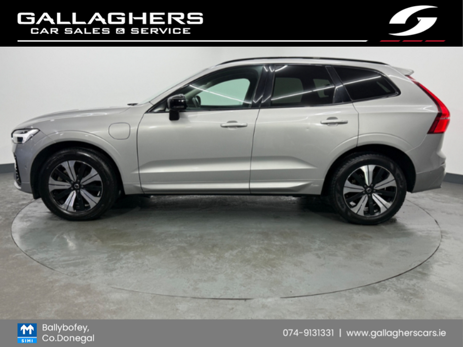 2023 Volvo XC60 - image 7