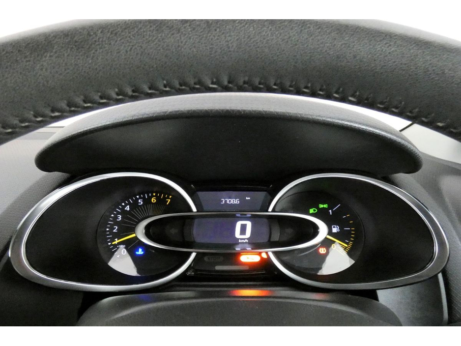 2016 Renault Clio - image 18