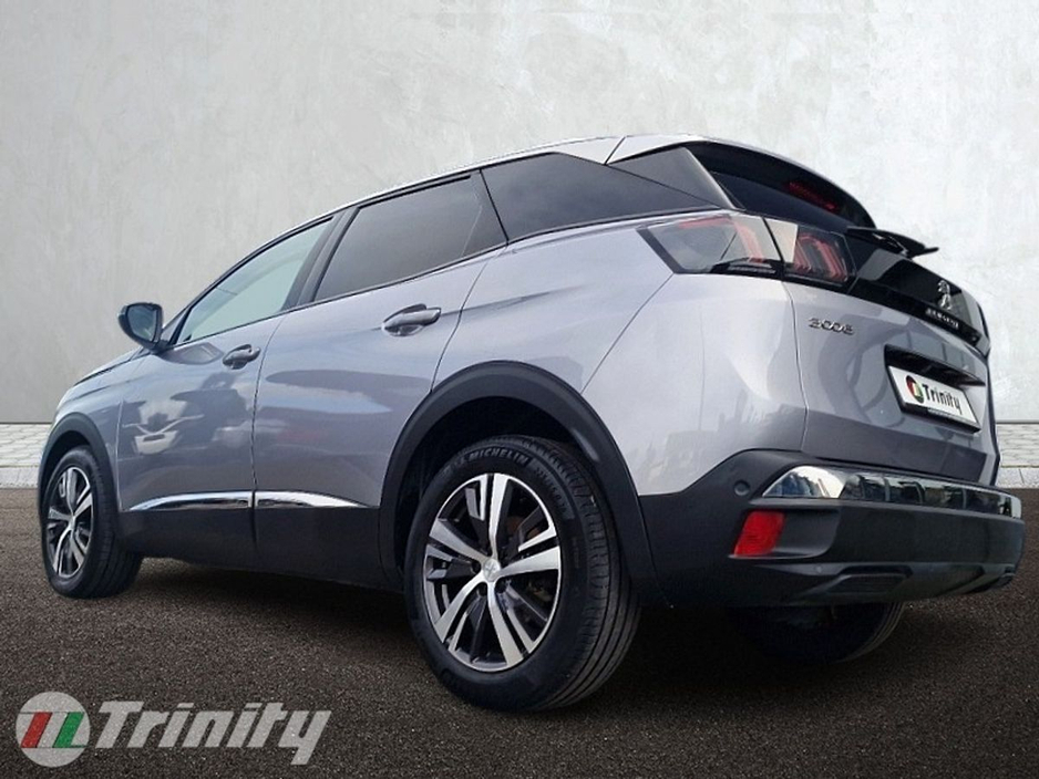 2022 Peugeot 3008 - image 17