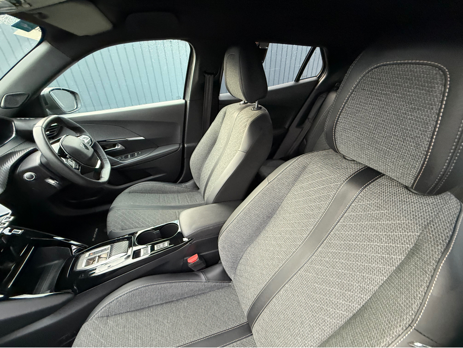2024 Peugeot 2008 ALLURE - ELECTRIC - AUTO - 12M WARRANTY - CAR: 1601