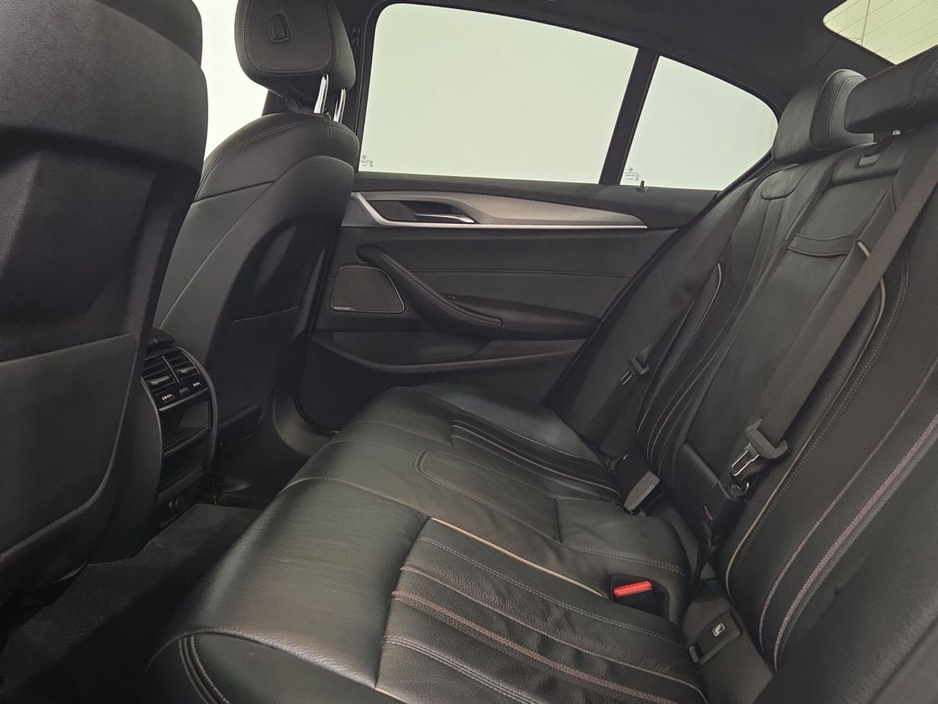 2019 BMW 5 Series 530d xDrive M Sport Saloon €36,950